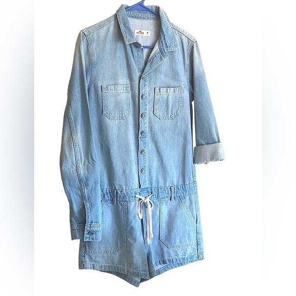 Hollister Denim Romper Women’s Size Medium Blue Denim Romper, NWOT - Picture 2 of 9